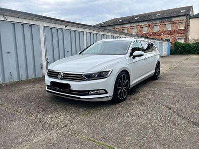 Gebraucht VW Passat Highline 150 PS (110 kW) 2016 Weiß Kombi