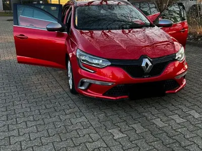 Gebraucht Renault Mégane GrandTour GT 205 PS (150 kW) 2017 Rot Kombi