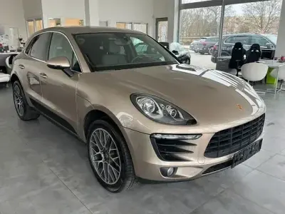 Käytetty Porsche Macan S 340 HP (250 kW) 2016 Kulta Katumaasturi
