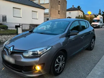 Używany Renault Mégane 95 KM (69 kW) 2014 Hatchback