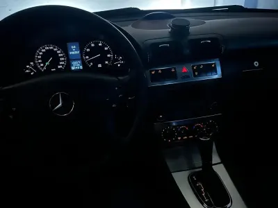 Gebraucht Mercedes C230 Avantgarde 204 PS (150 kW) 2006 Grau Limousine