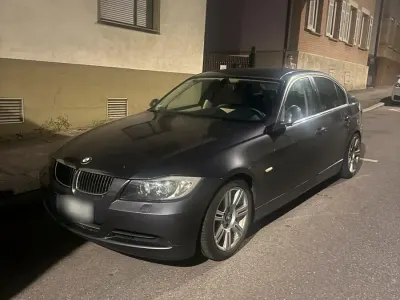 Gebraucht BMW 325 218 PS (160 kW) 2005 Grau Limousine