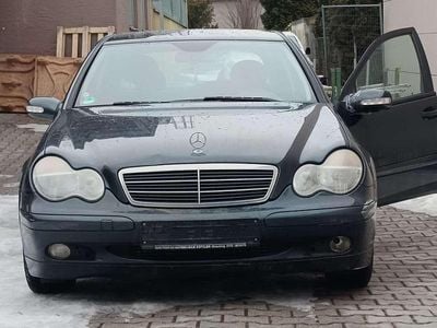 Gebraucht 2004 Mercedes C220 Classic Limousine | 1.899 € (Guter Preis)