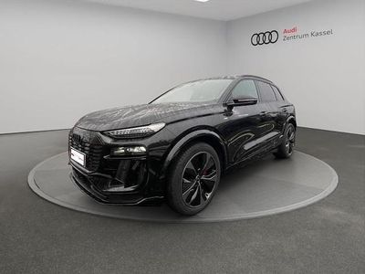 Gebraucht Audi Q6 e-tron Performance 225 kW (306 PS) 2025 Mythosschwarz metallic SUV