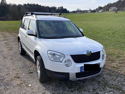 Gebraucht Skoda Yeti Active 122 PS (89 kW) 2011 Weiß SUV