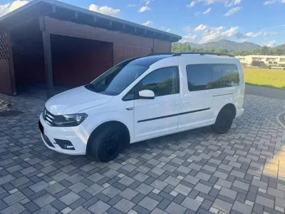 Gebraucht VW Caddy Trendline 102 PS (75 kW) 2018 Weiß Van / Kleinbus