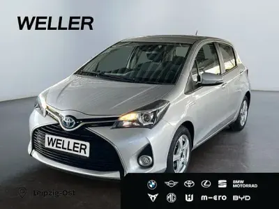 Gebraucht Toyota Yaris Basis 100 PS (73 kW) 2016 Platinsilber metallic