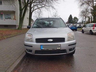 Gebraucht Ford Fusion 80 PS (58 kW) 2003 Silber Kleinwagen