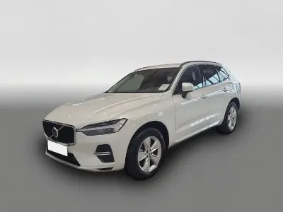 Używany Volvo XC60 Core 197 KM (144 kW) 2024 Biały SUV