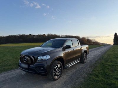Gebraucht Mercedes X250 190 PS (139 kW) 2019 Braun Pickup
