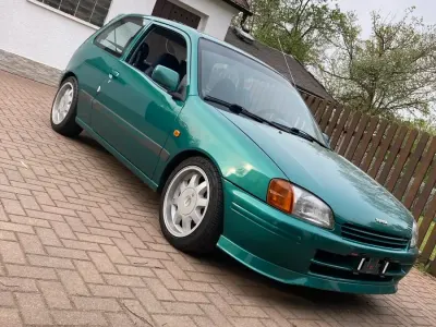 Gebraucht Toyota Starlet 75 PS (55 kW) 1997 Grün Kleinwagen