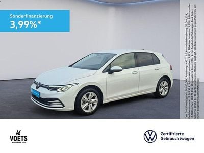 Gebraucht VW Golf VIII Life 131 PS (96 kW) 2024 Weiß Limousine