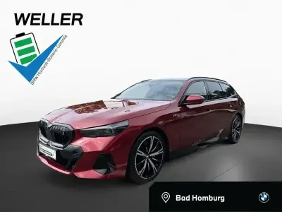 Gebraucht BMW i5 M Sport 250 kW (340 PS) 2025 Fire red (rot) Kombi