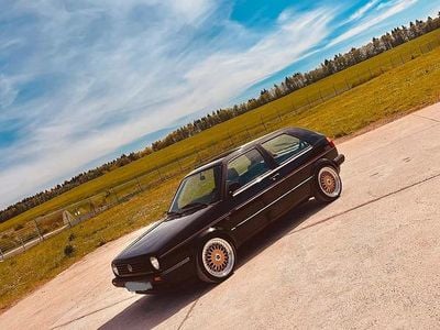 Second-hand VW Golf II 90 CP (66 kW) 1989 Negru Hatchback