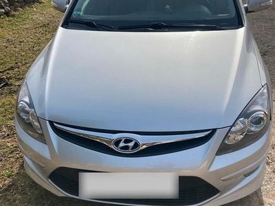 Usata Hyundai i30 90 CV (66 kW) 2011 Argento Utilitaria