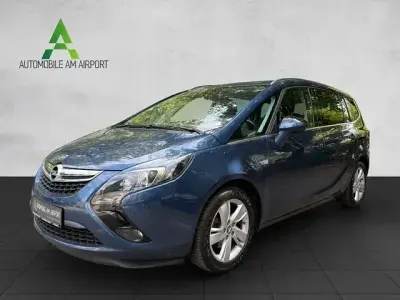 Gebraucht Opel Zafira Tourer Business Innovation 136 PS (100 kW) 2015 Blau Van / Kleinbus