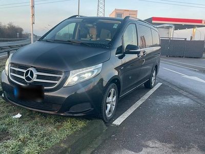 Usata Mercedes E250 190 CV (139 kW) 2016 Nero Station wagon