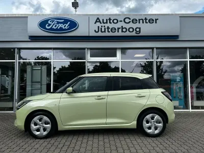 Gebraucht Suzuki Swift Comfort 83 PS (61 kW) 2025 Grün Kleinwagen