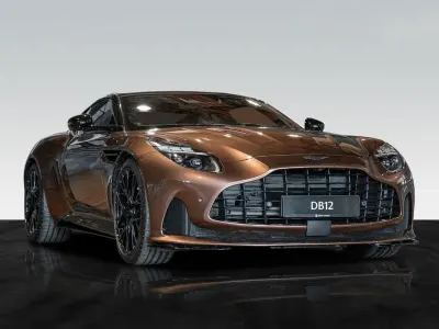 Gebraucht Aston Martin DB12 680 PS (500 kW) 2025 Braun Coupé