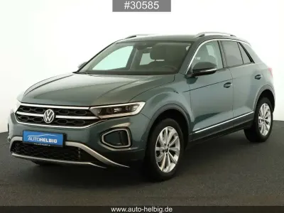 Usata VW T-Roc Style 150 CV (110 kW) 2024 Blu SUV