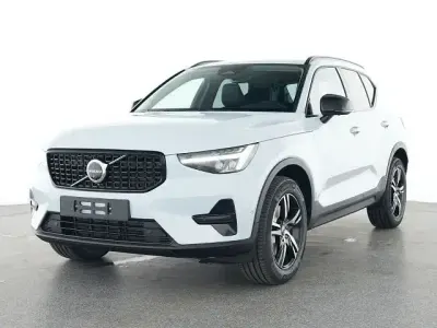 Gebraucht Volvo XC40 Plus 163 PS (119 kW) 2025 Cloud blue, solid / solid SUV