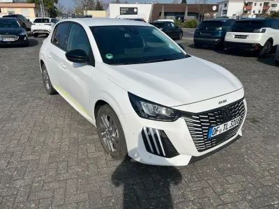 Gebraucht Peugeot 208 Allure 101 PS (74 kW) 2025 Weiß Kleinwagen