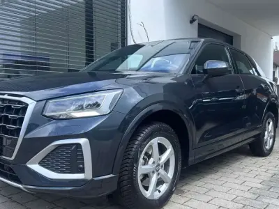 Gebraucht Audi Q2 S-Line 150 PS (110 kW) 2023 Grau SUV