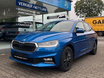 Race blau Gebraucht 2022 Skoda Fabia Style Kleinwagen | 18.640 € (Fairer Preis)