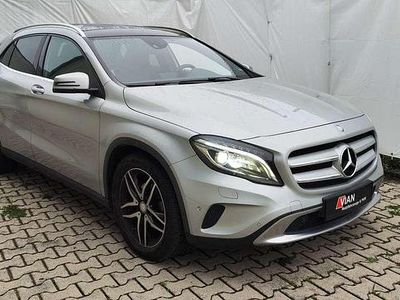 Mercedes GLA220