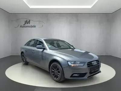 Używany Audi A4 Attraction 204 KM (150 kW) 2014 Szary Sedan/Limuzyna
