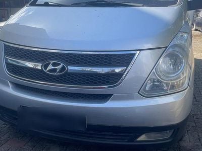 Hyundai H-1
