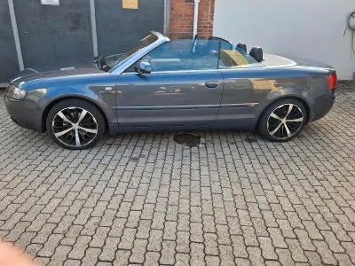 Gebraucht Audi A4 Cabriolet S-Line 163 PS (119 kW) 2004 Grau Cabrio