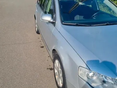 Gebraucht VW Passat Highline 116 PS (85 kW) 2006 Silber Kombi
