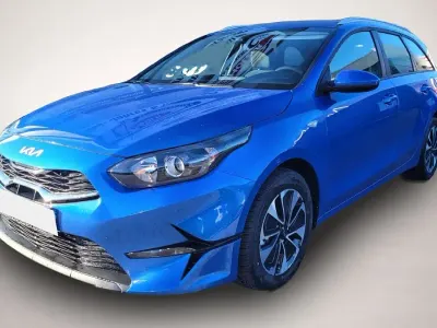 Neu Kia Ceed Sportswagon 140 PS (102 kW) 2026 Blau Kombi