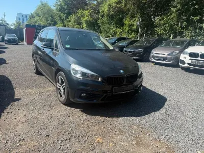 Gebraucht BMW 218 Active Tourer Sport Line 150 PS (110 kW) 2016 Schwarz Van / Kleinbus