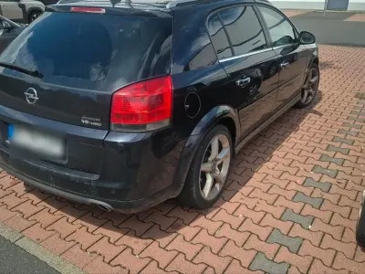 Gebraucht Opel Signum 250 PS (183 kW) 2008 Schwarz Kleinwagen