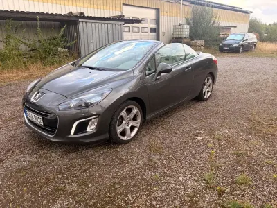 Gebraucht Peugeot 308 CC Allure 163 PS (119 kW) 2011 Grau Cabrio