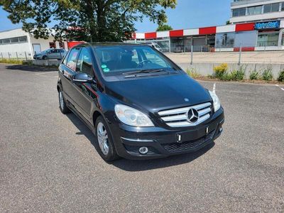Mercedes B150
