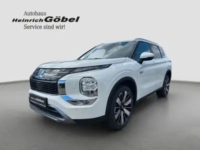 Neu Mitsubishi Outlander P-HEV Select 306 PS (225 kW) 2026 Weiß SUV