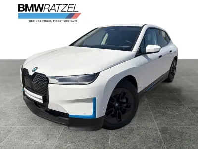 Gebraucht BMW iX 239 kW (326 PS) 2022 Weiß SUV