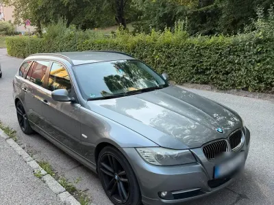Gebraucht BMW 318 143 PS (105 kW) 2012 Grau Kombi