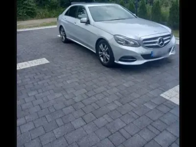 Gebraucht Mercedes E220 170 PS (125 kW) 2014 Silber Limousine