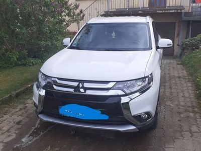 Gebraucht Mitsubishi Outlander Basis 150 PS (110 kW) 2017 Weiß SUV