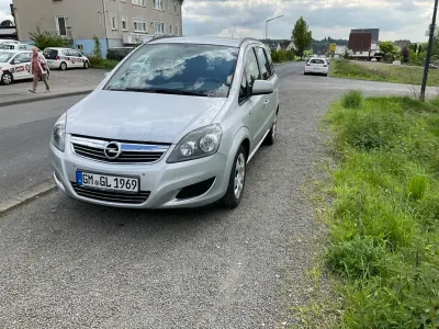 Gebraucht Opel Zafira Family 140 PS (102 kW) 2014 Silber Van / Kleinbus