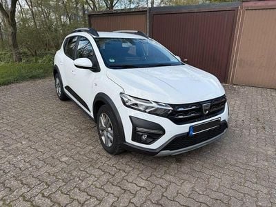 Gebraucht Dacia Sandero Stepway 101 PS (74 kW) 2021 Weiß Limousine
