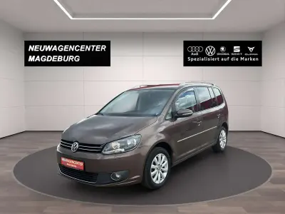 Gebraucht VW Touran Highline 140 PS (102 kW) 2010 Braun Van / Kleinbus