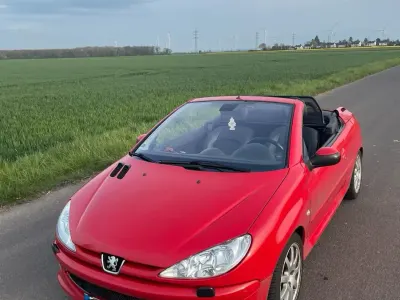 Gebraucht Peugeot 206 109 PS (80 kW) 2007 Rot Cabrio