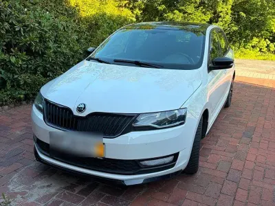 Gebraucht Skoda Rapid Monte Carlo 95 PS (69 kW) 2017 Weiß Kleinwagen