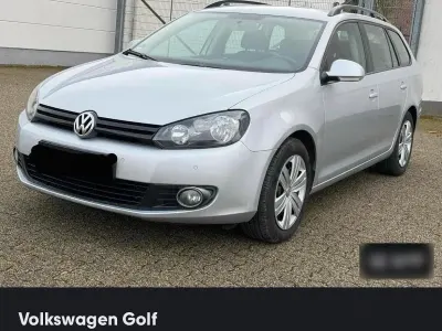 Gebraucht VW Golf VII 105 PS (77 kW) 2014 Silber Kombi