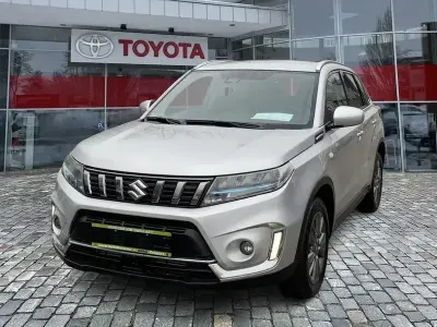 Usata Suzuki Vitara Comfort 129 CV (94 kW) 2023 Argento SUV